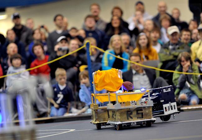 4-23-10-robot-football.jpg